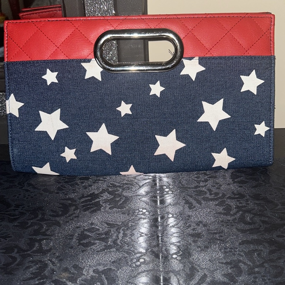 NWOT Red and Blue Star Pattern Clutch